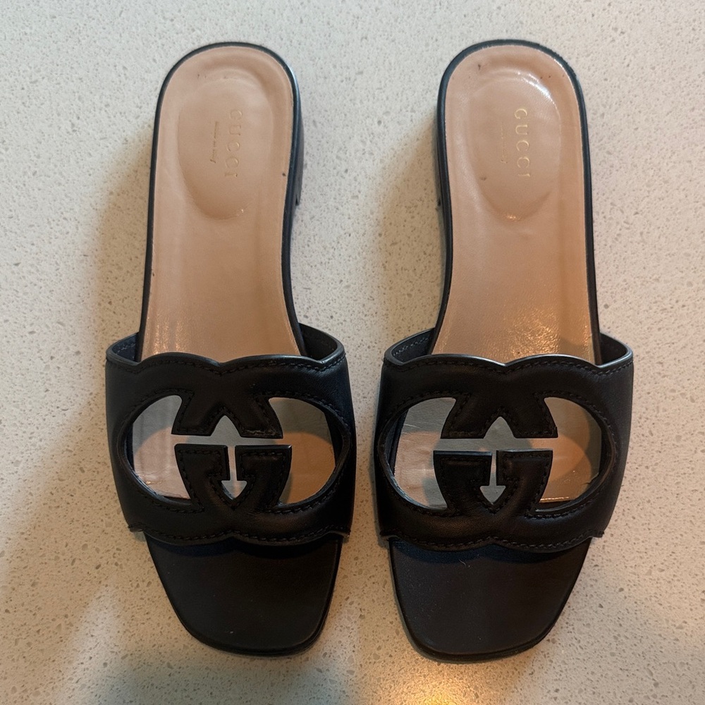 Gucci Black Leather Sandals with interlocking G’s